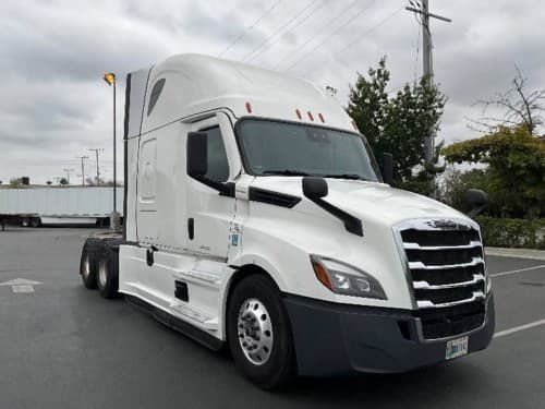 2023 Freightliner Cascadia 126