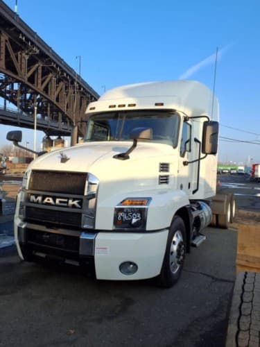 2020 Mack Anthem 64T Sleeper Semi Truck - 72" Condo Sleeper, 445HP, 12 Speed Automatic