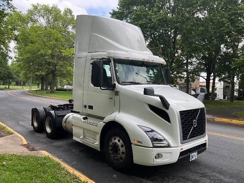 2020 Volvo VNR