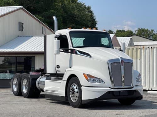 2025 Kenworth T680