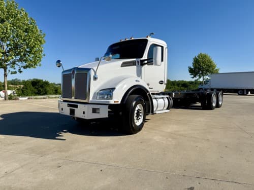 Used 2021 KENWORTH T880