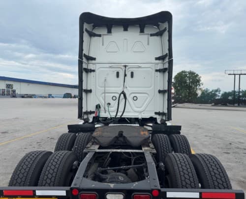 2022 Freightliner Cascadia 126 image 5