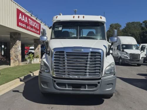 2017 Freightliner Cascadia 113