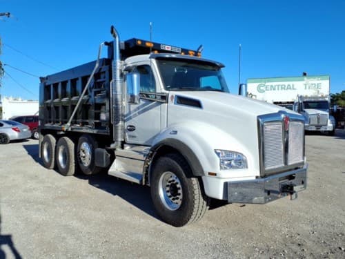 2026 Kenworth T880