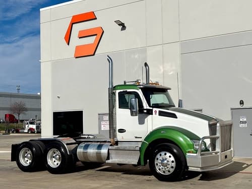 2021 Kenworth T880