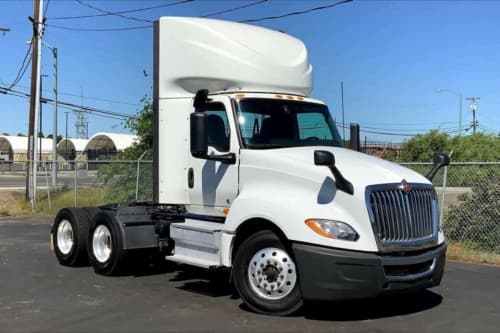 2020 International LT625