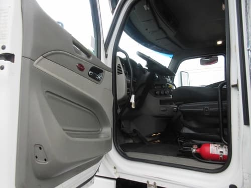 Used 2020 PETERBILT 567 Conventional - Day Cab in Channelview, TX image 20