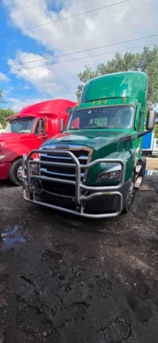 2023 Freightliner Cascadia 126