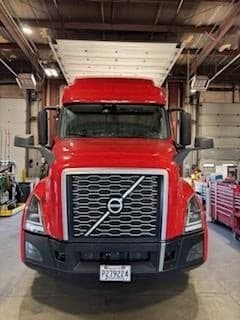 2023 Volvo VNL64T760