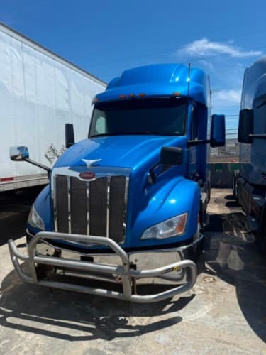 2023 Peterbilt 579