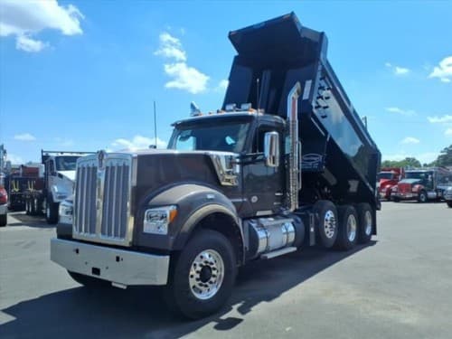 2026 Kenworth W990