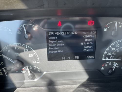 2022 Volvo VNL860 image 12