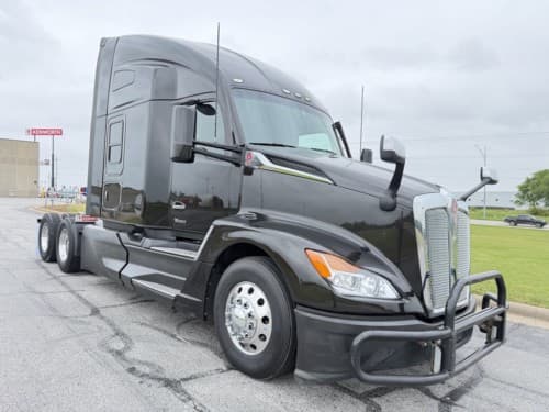 Used 2023 KENWORTH T680