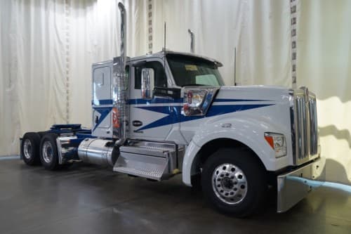 New 2027 KENWORTH W990