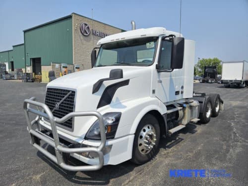2017 Volvo VNL