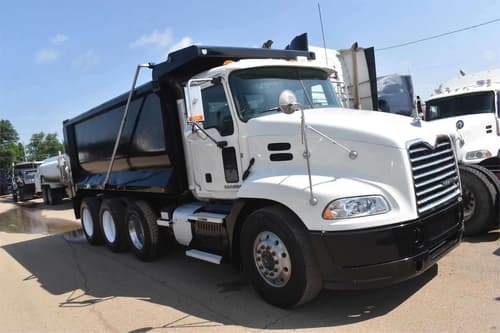 2017 Mack CXU613 Pinnacle