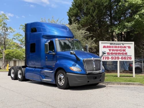 2021 International LT625
