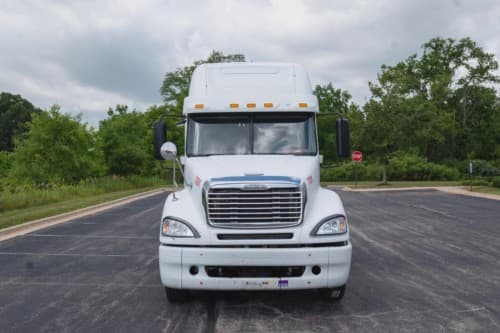 2015 Freightliner Columbia 120