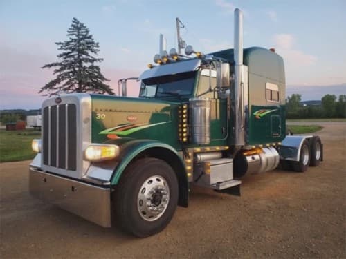 2016 PETERBILT 389