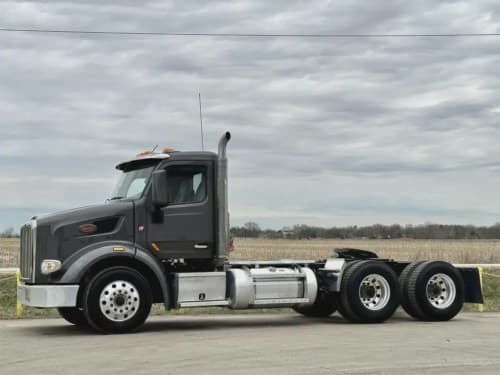 2022 Peterbilt 567