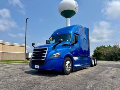 2022 Freightliner Cascadia 126