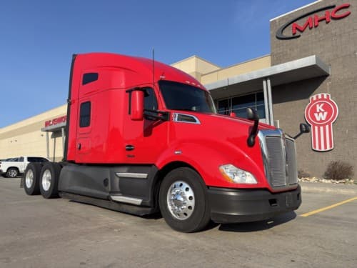Used 2022 KENWORTH T680