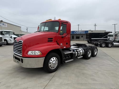 2018 Mack CXU613