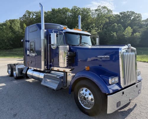 Used 2023 KENWORTH W900L