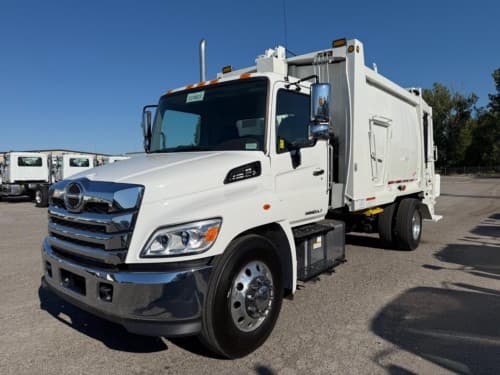 2025 HINO L7 119803 - 118506