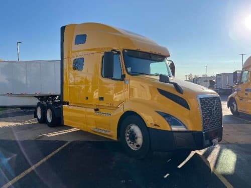 2022 Volvo VNL