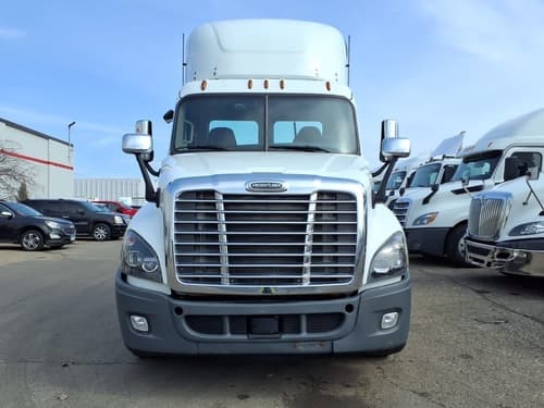 Used 2017 FREIGHTLINER Conventional - Day Cab - CASCADIA 125 For Sale