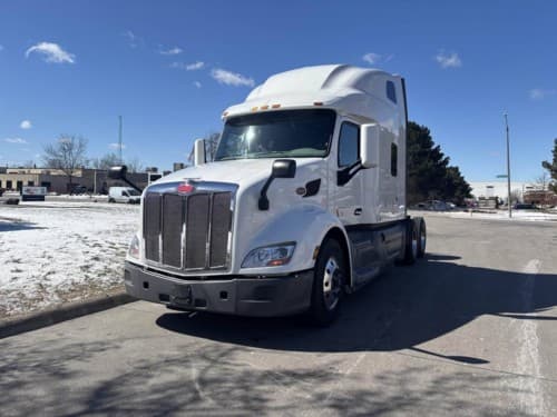 2021 Peterbilt 579
