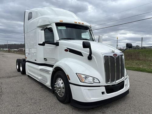 2027 Peterbilt 579