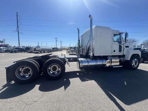 2018 Mack CXU613 image 4