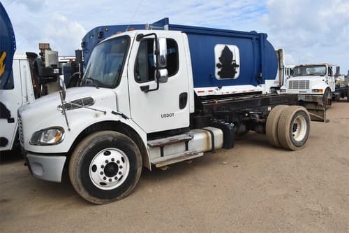 2013 Freightliner M2 106