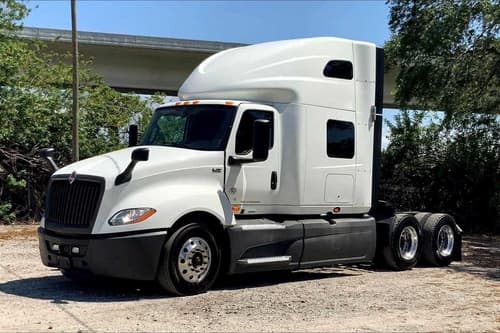 2021 International LT625