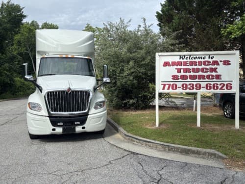 2019 International LT625