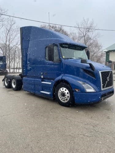 2022 Volvo VNR64T640
