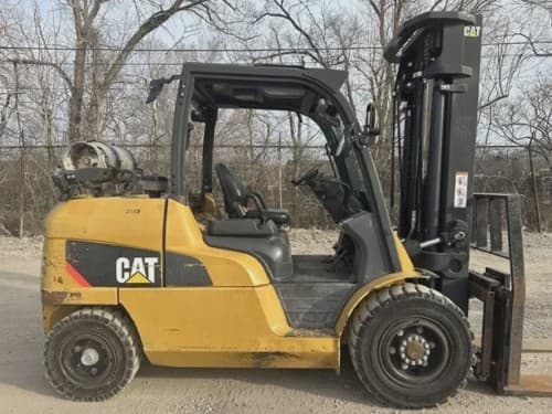2017 Caterpillar GP55N1