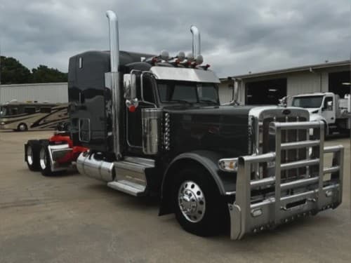 2022 Peterbilt 389