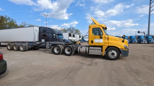 2016 Freightliner Cascadia 125 image 6