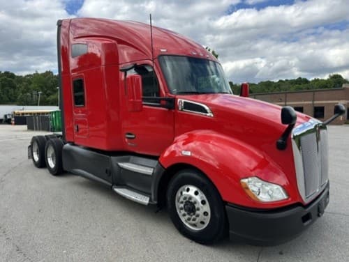 Used 2022 KENWORTH T680