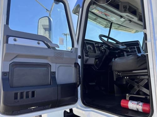 Used 2019 MACK PINNACLE Conventional - Day Cab in Oklahoma City, OK image 8