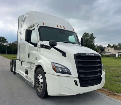 2022 Freightliner Cascadia 126 image 2