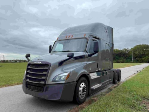 2021 Freightliner Cascadia 126