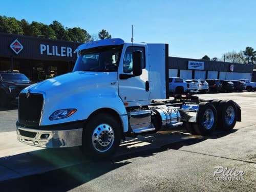 2025 INTERNATIONAL LT SN298842