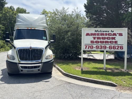 2018 International LT625