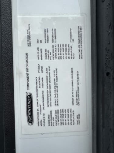 2022 Freightliner Cascadia 126 image 17
