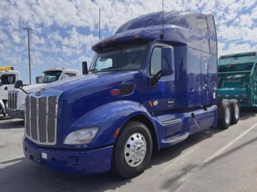 2022 Peterbilt 579