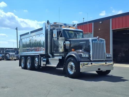 2026 Kenworth W900